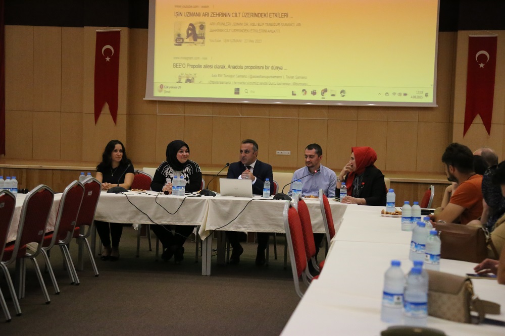 Üniversitemizde Girişimcilik Zirvesi Düzenlendi