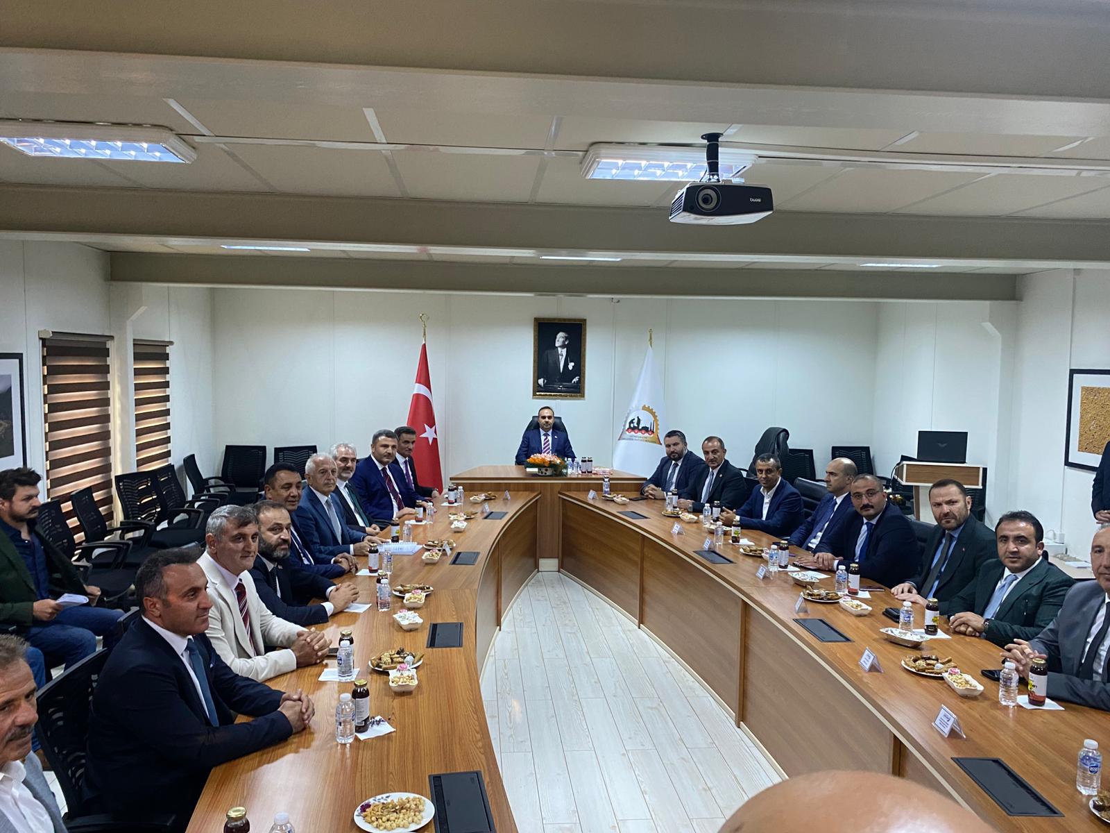 Bakan Kacır’a TEKNOPARK ve Bilim ve Teknoloji Atölyesi Dosyası