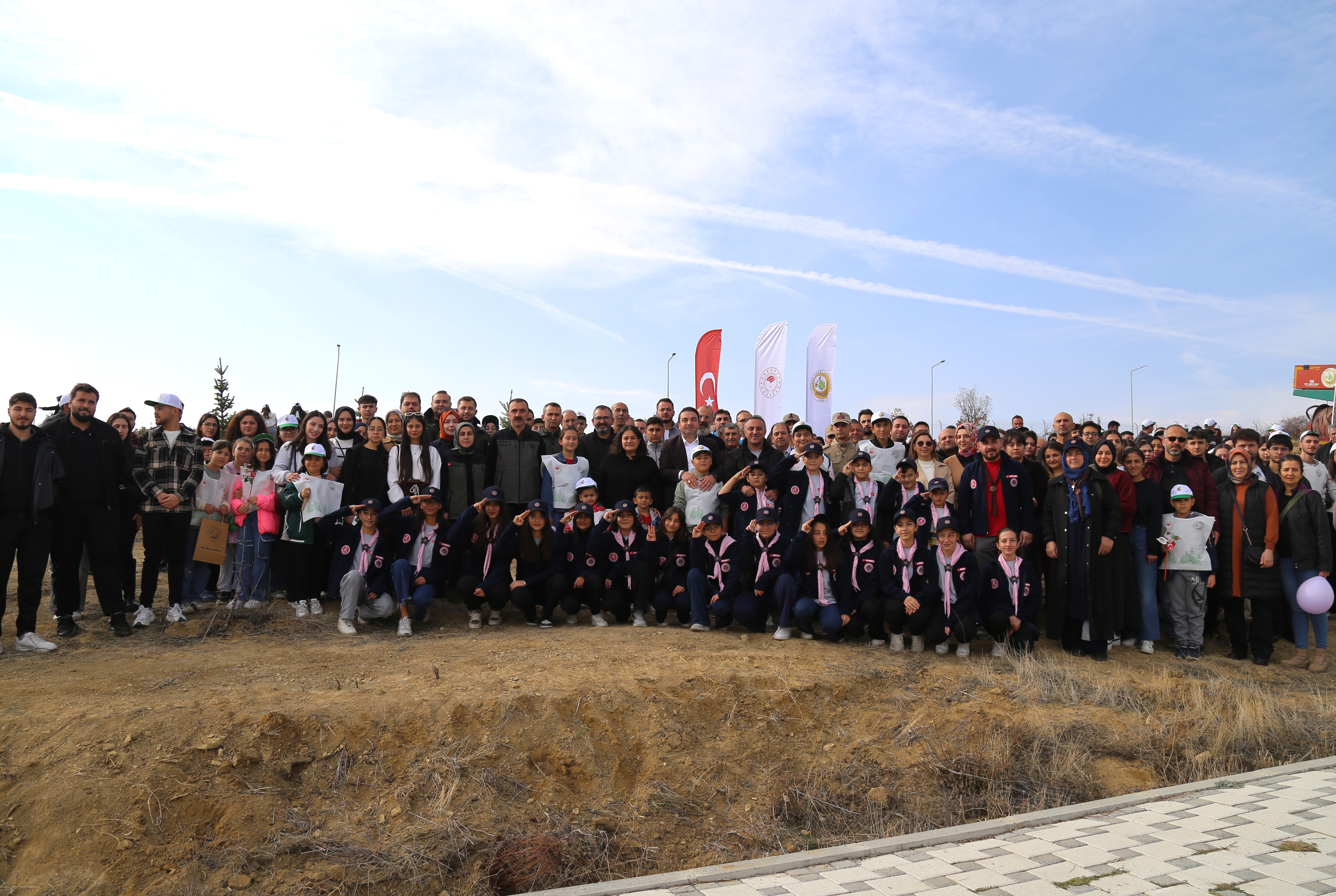 Fidanlar Toprakla, Gönüller Birliktelikle Buluştu