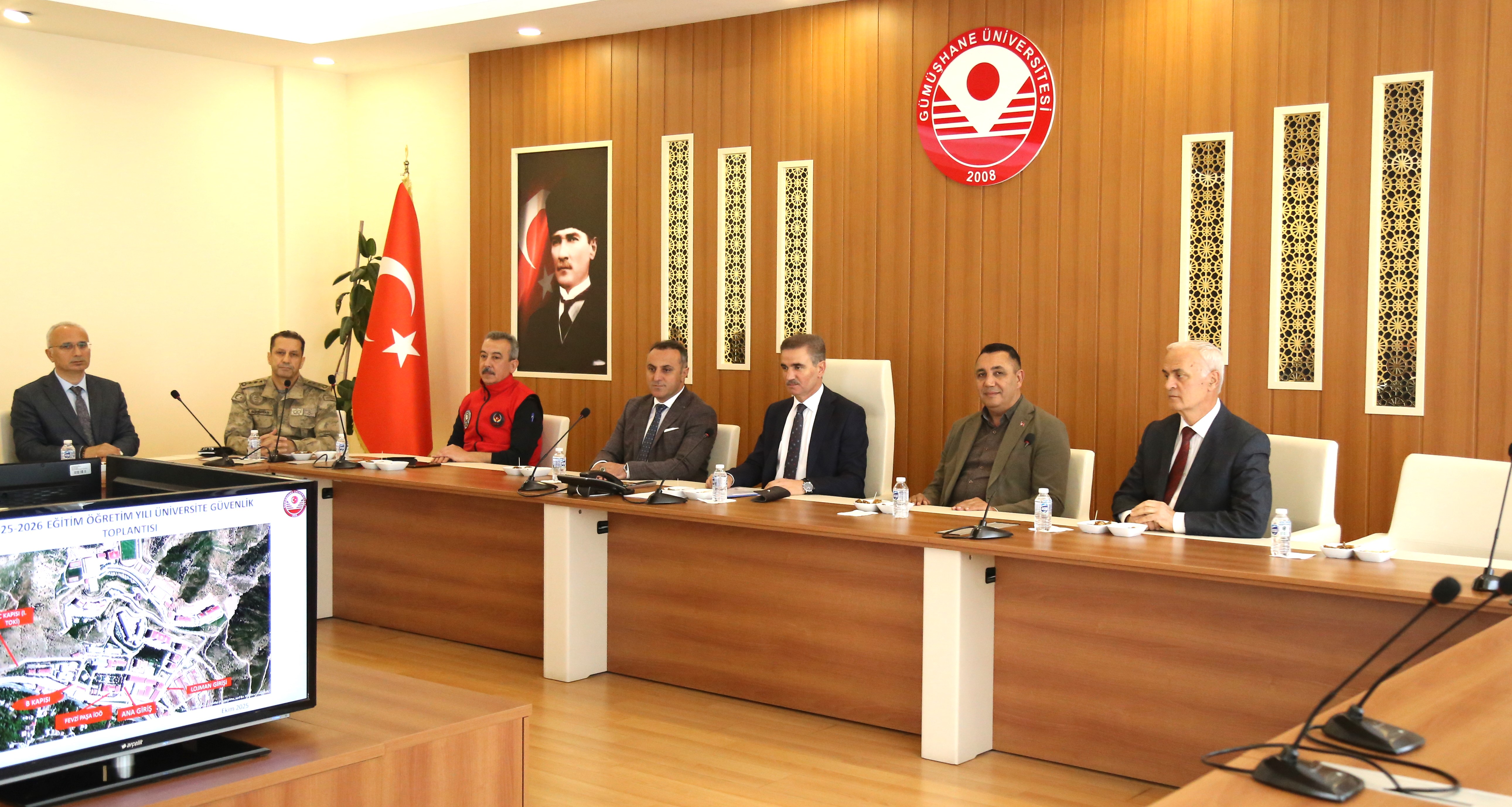 Üniversitede Huzur ve Güveni Artırma İl Komisyonu Toplantısı Gerçekleştirildi