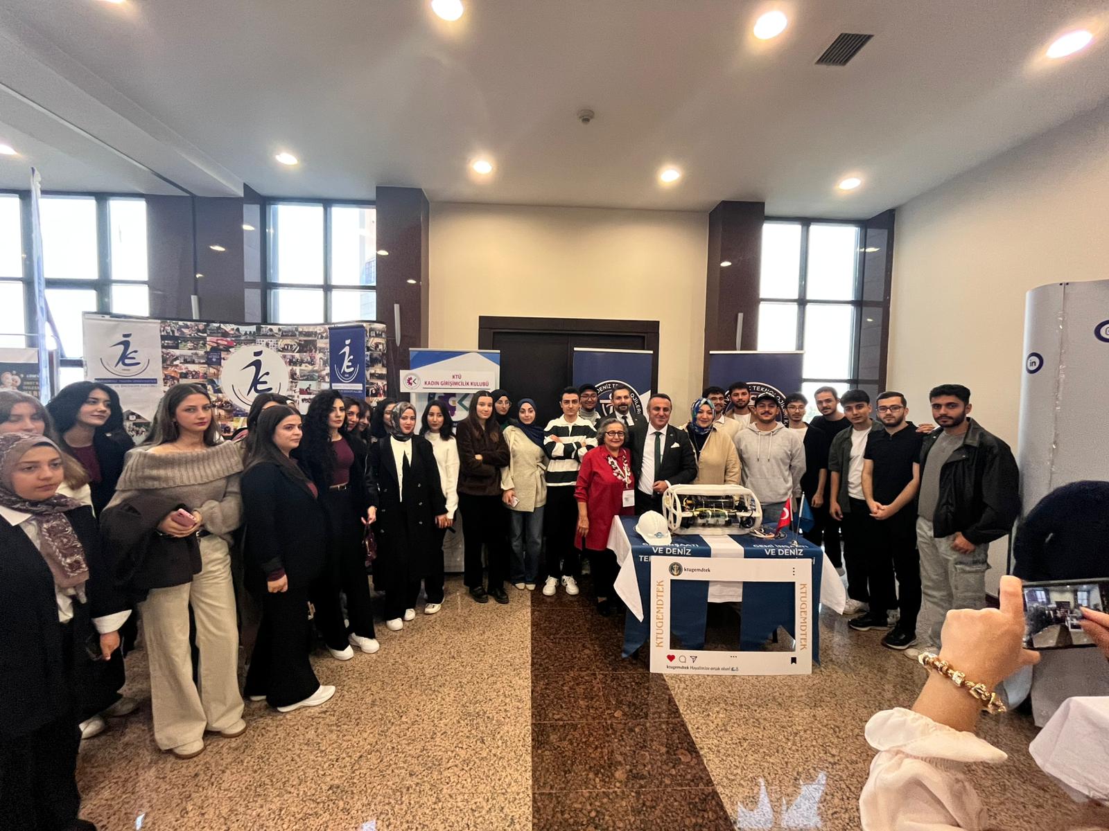 Kariyer Kongresi’nde Gümüşhane TTO’dan Öğrencilere Rehberlik Desteği