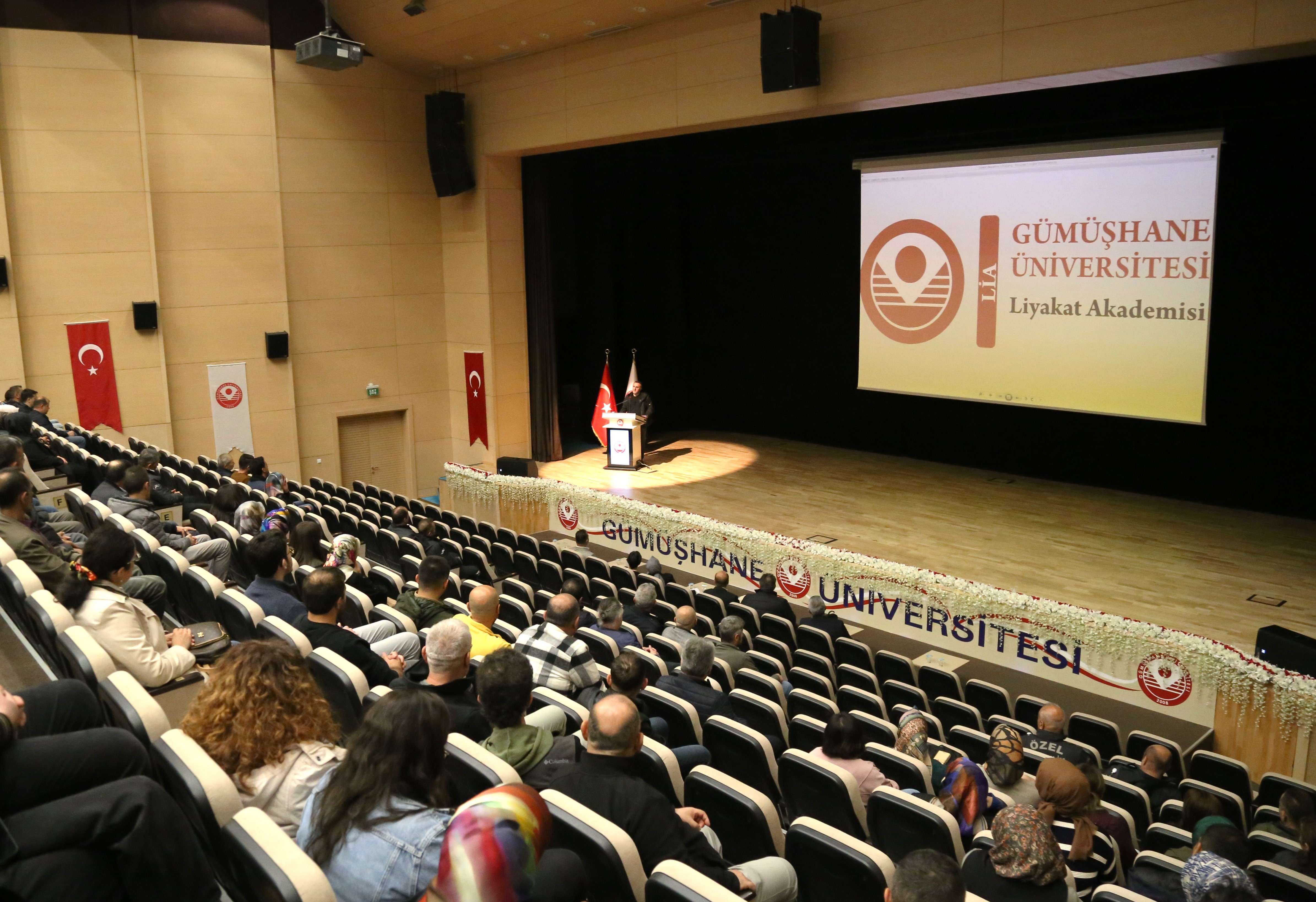 Üniversitemizde “Liyakat Akademisi” Kuruldu