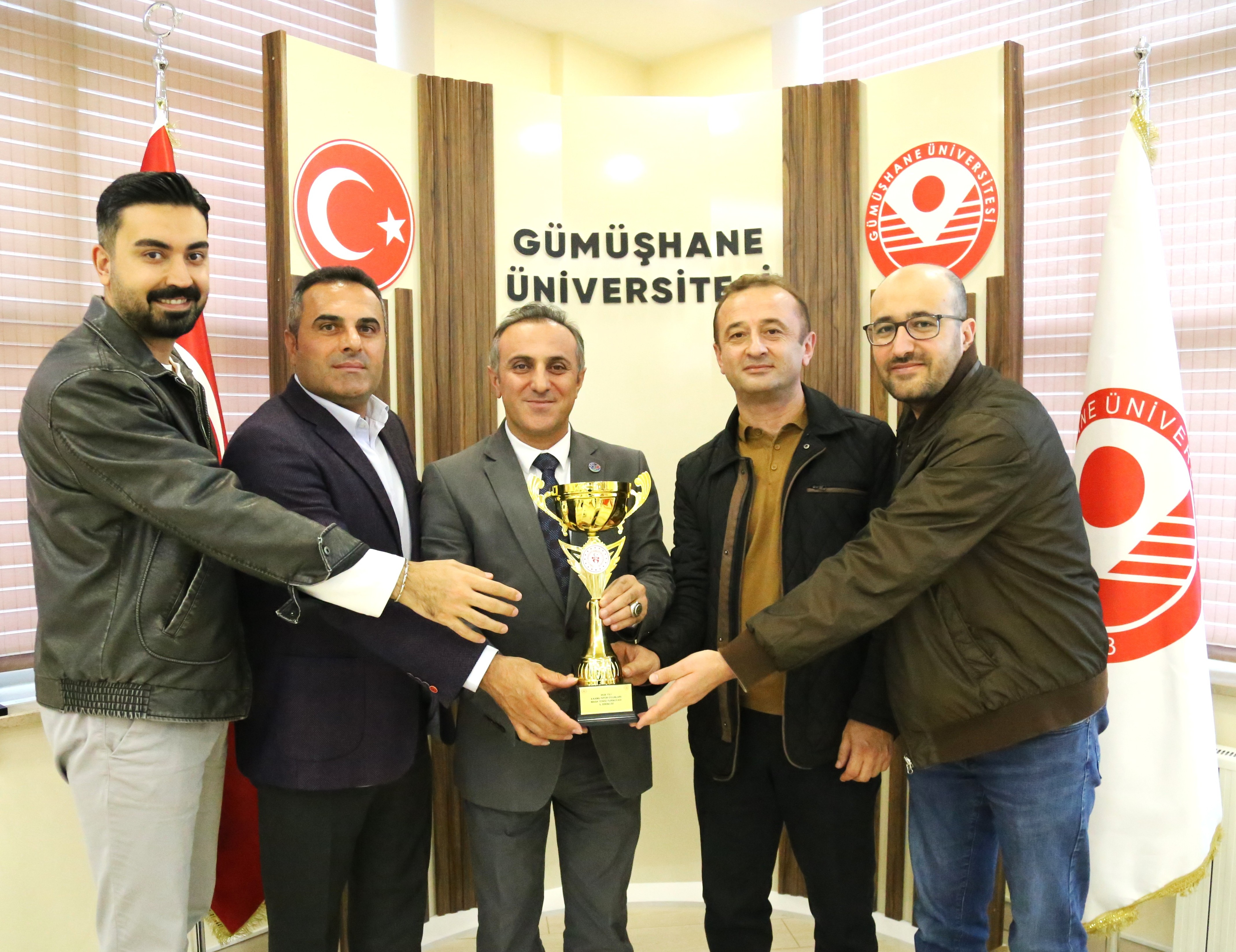 Gümüşhane Üniversitesi Masa Tenisinde İl Birincisi Oldu!