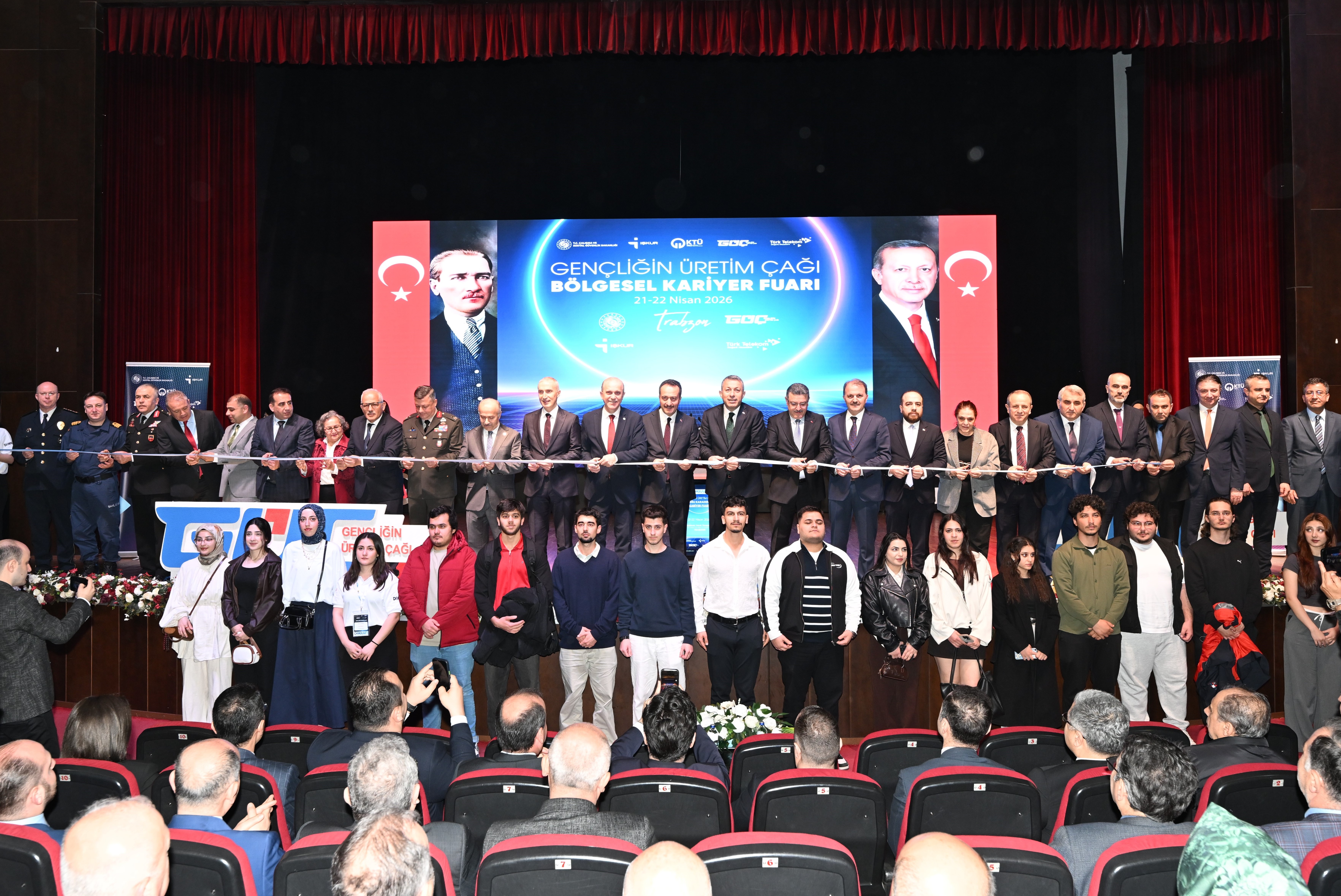 Öğrencilerimiz “Gençliğin Üretim Çağı”nda Kariyer Fırsatlarıyla Buluştu