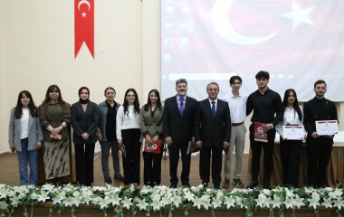 Üniversitemizde “Düşünceden Şiire Yolculuk” Rüzgârı
