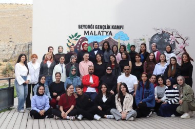 Gençler, Teknoloji ve Girişimcilik Kampında Buluştu